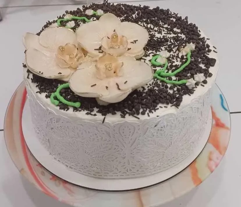 Десерти під замовлення. Торти тістечка на будь-яке свято.