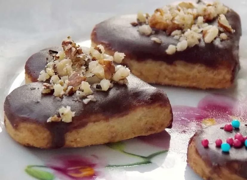 Десерти під замовлення. Торти тістечка на будь-яке свято.