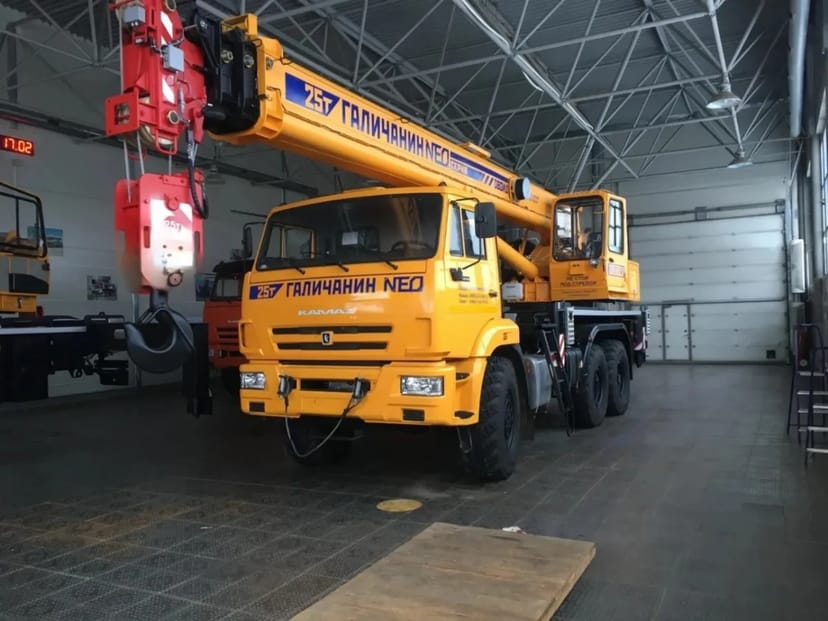 Автокран Галичанин Кс 55713-1.