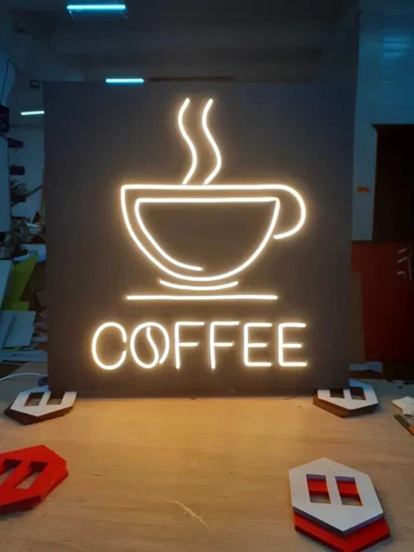 Вивіски, Зовнішня реклама. Лайтбокси, світлодіодні надписи.