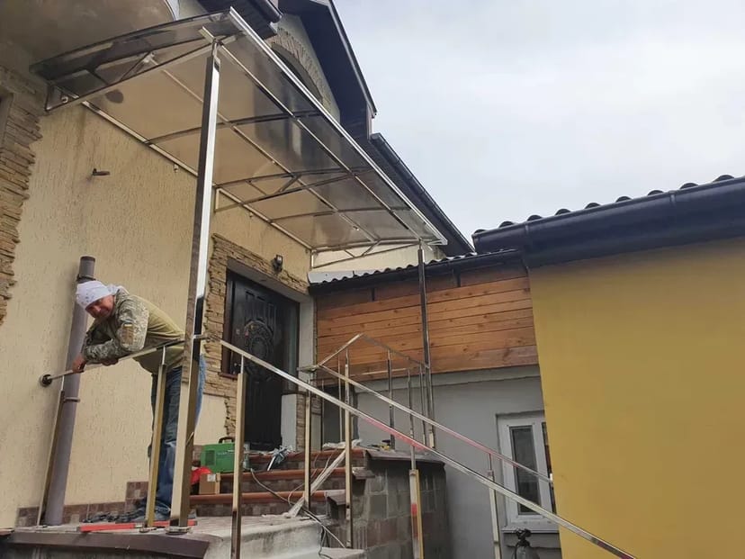 Вхідні групи, Сходи зовнішні, Козирки, Перила, Пандуси