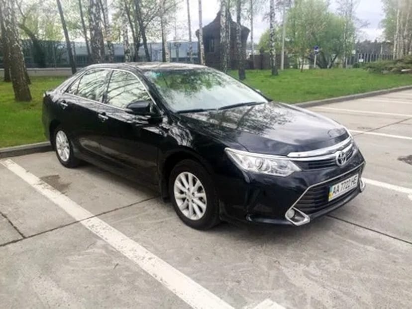151 Toyota Camry V55 чорна авто на весілля