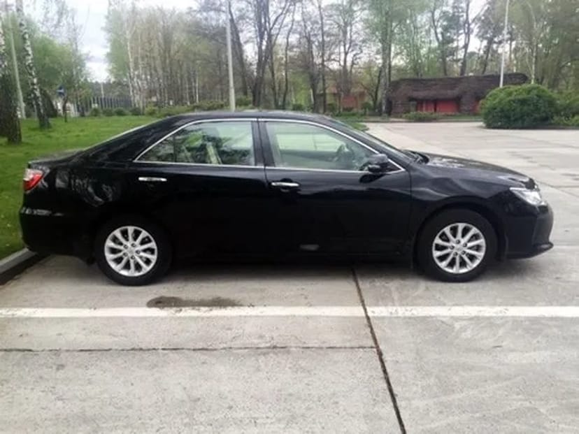 151 Toyota Camry V55 чорна авто на весілля