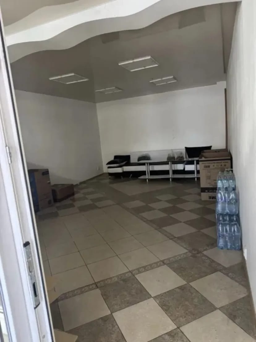 Комерційне приміщення - підійде для ведення різних видів бізнесу