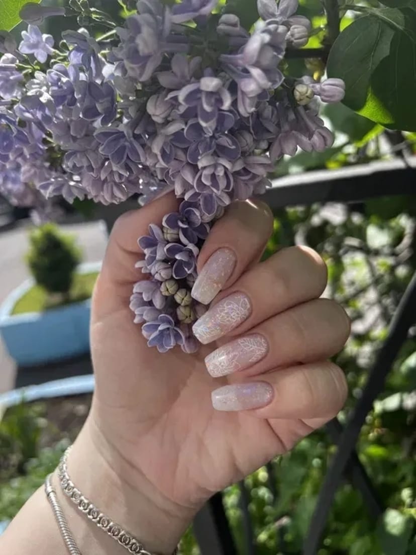 Потрібні Моделі на Манікюр та Педикюр для Відпрацювання Швидкості: Гарний Дизайн у Подарунок!