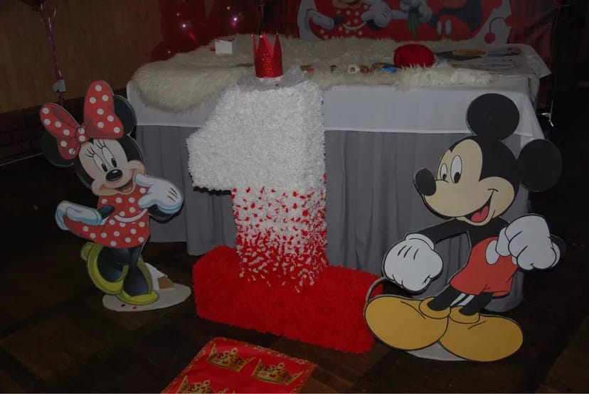 Фотозона, банер, рамка, каркас, одиничка, двієчка.