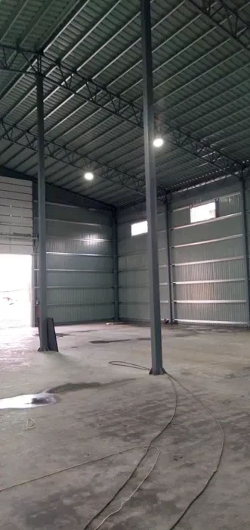 Ангари, навіси, склади, металоконструкції ( від 2 450 м2.)