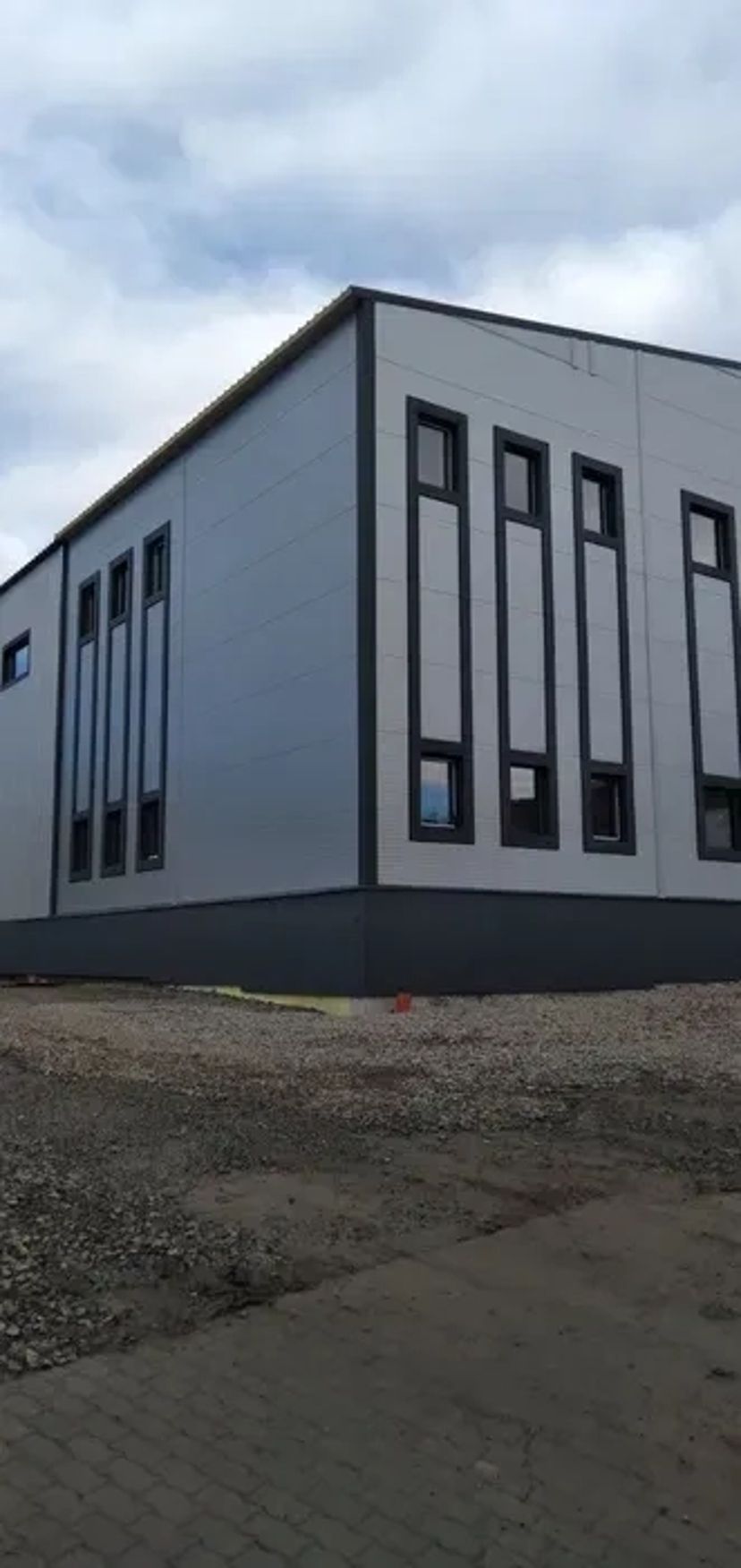 Ангари, навіси, склади, металоконструкції ( від 2 450 м2.)