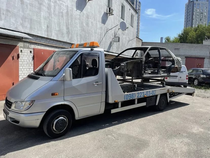 Евакуатр Київ та область недорого, швидко, якісно