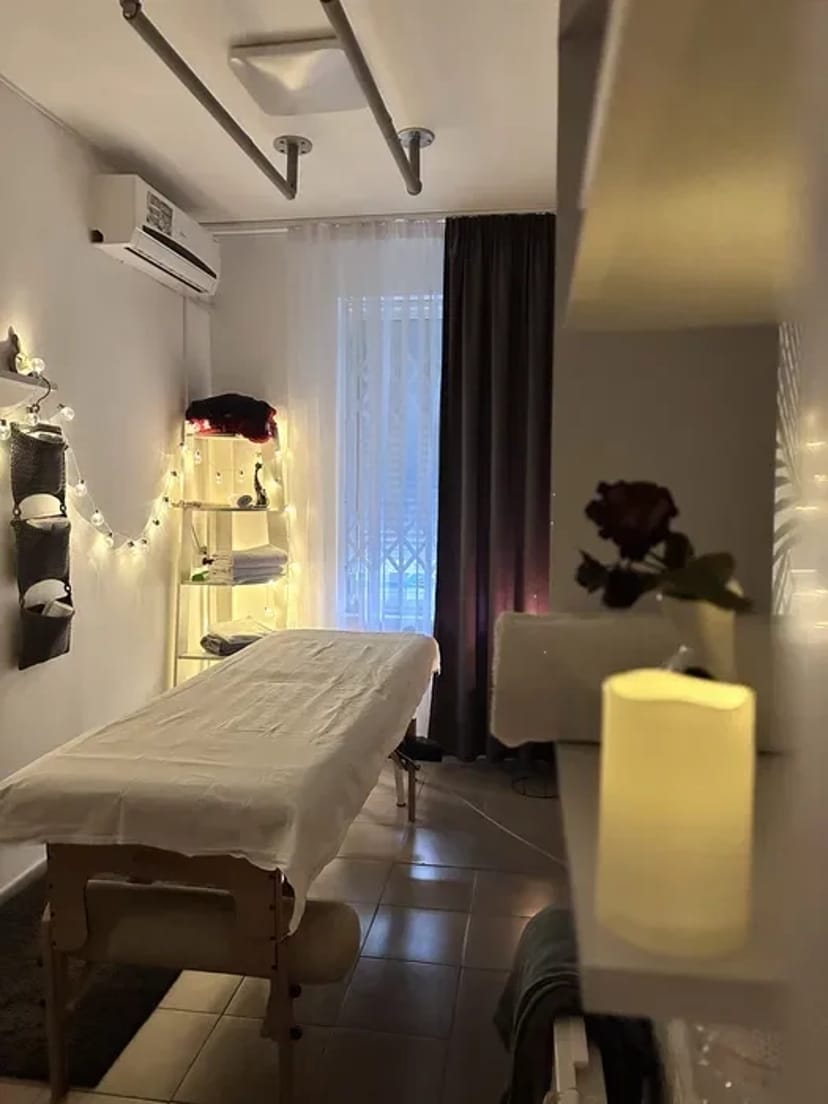 Майстриня дотиків: Подорож у світ спокою, гармонії та відчуттів.