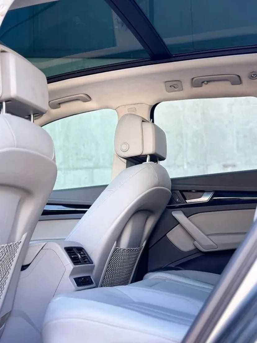 120 Позашляховик без водія Audi Q5-Quattro