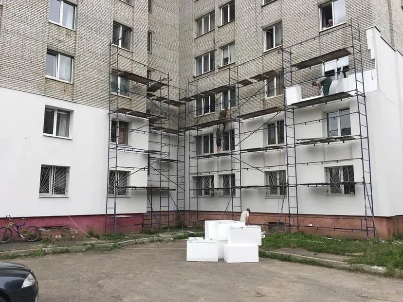 Фасадне риштування висотне, професійне.