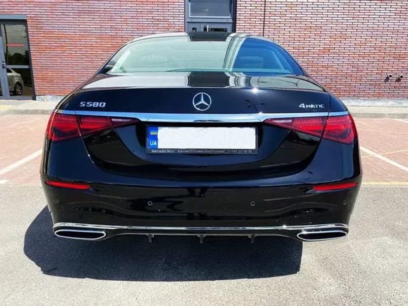 048 Mercedes 223 S-класу на весілля замовити з водієм