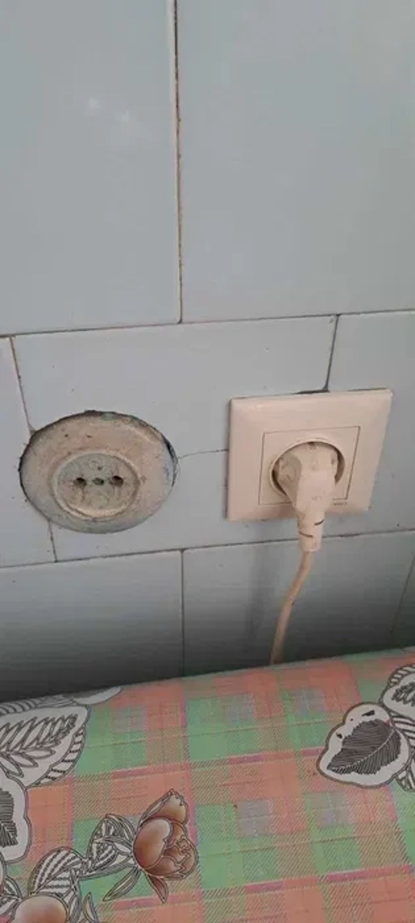 Послуги електрика (обслуговування та ремон обладнання)