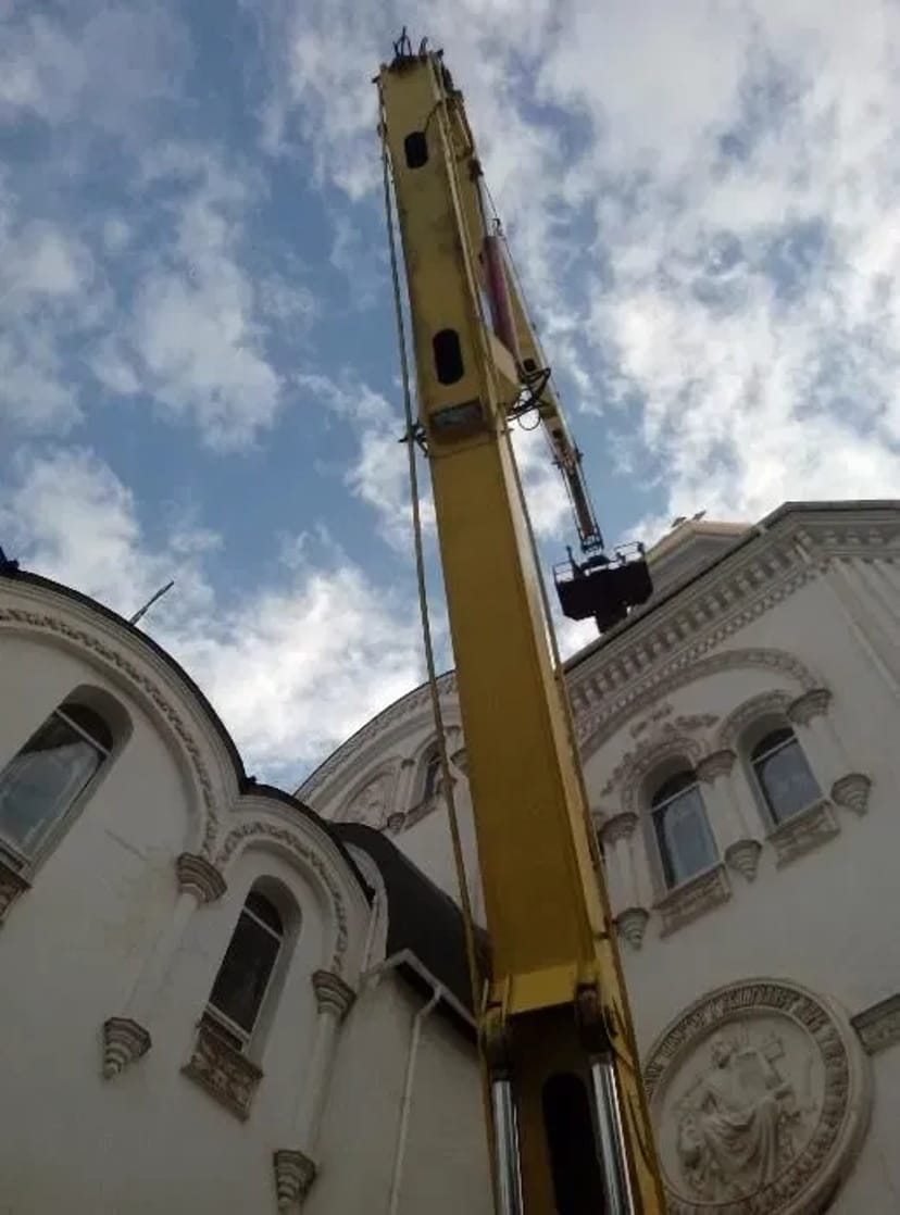 Автовишка від 15 до 45 метрів.