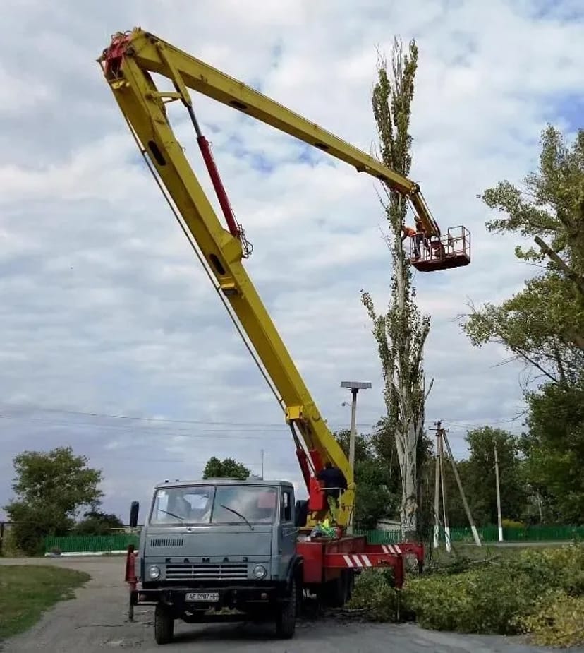 Автовишка від 15 до 45 метрів.