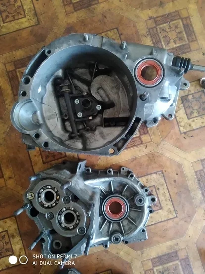 Ремонт МКПП механических коробок передач любой сложности.