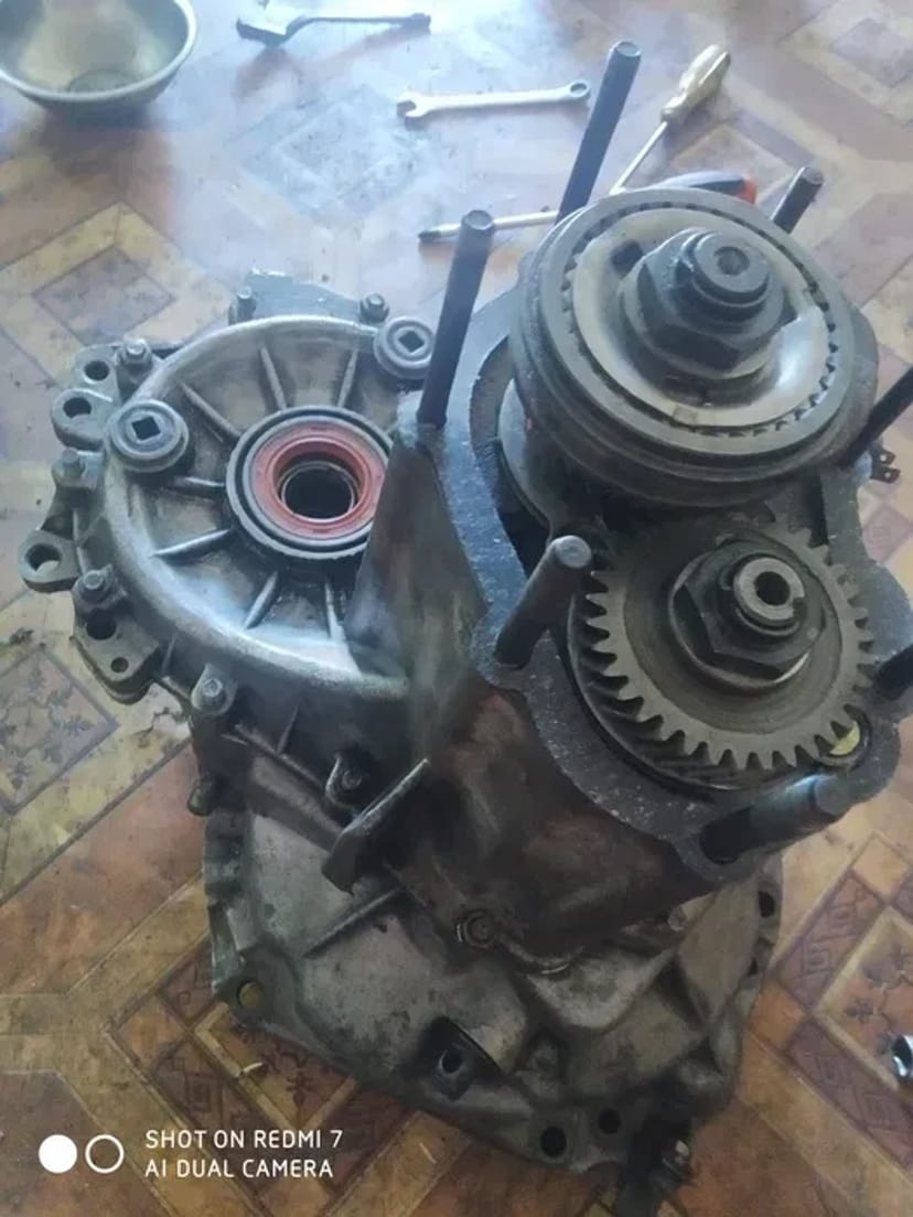 Ремонт МКПП механических коробок передач любой сложности.