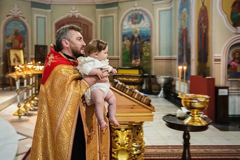 Фотограф на Хрестини. Хрещення. Київ. Профессійно. Якісно.