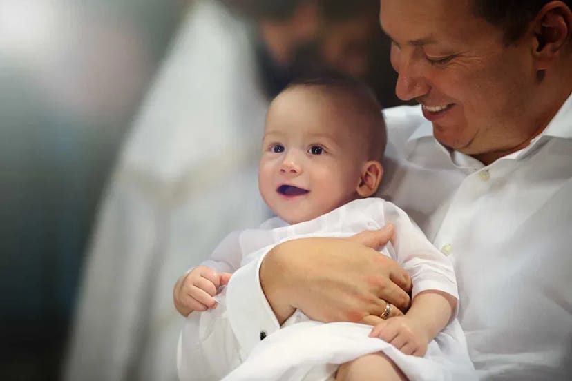 Фотограф на Хрестини. Хрещення. Київ. Профессійно. Якісно.