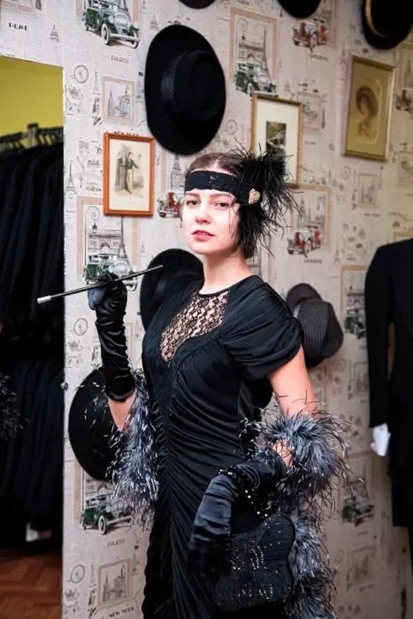 Жіночі та чоловічі наряди у Гангстерському стилі