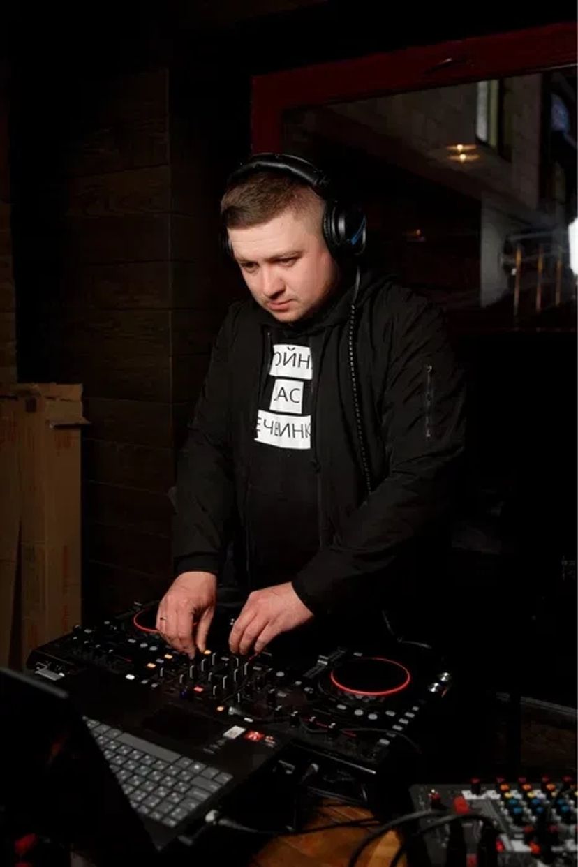 Dj Ді-джей на Ваше свято, звукове та світлове обладнання