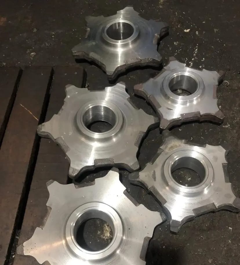 Сталеве лиття. виливання виробів за кресленнями.