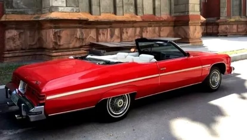 386 Ретро кабріолет Chevrolet Impala на зйомки фотосесію