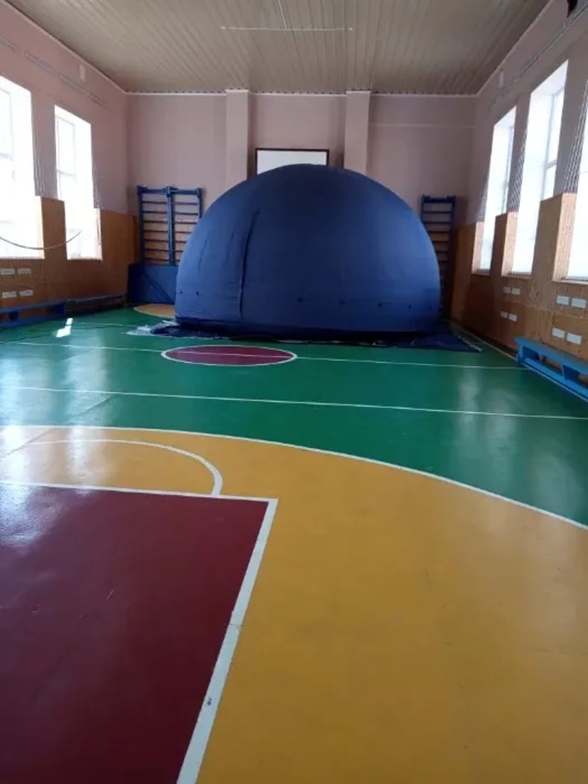 Мобільний планетарій на дитяче свято шоу захід