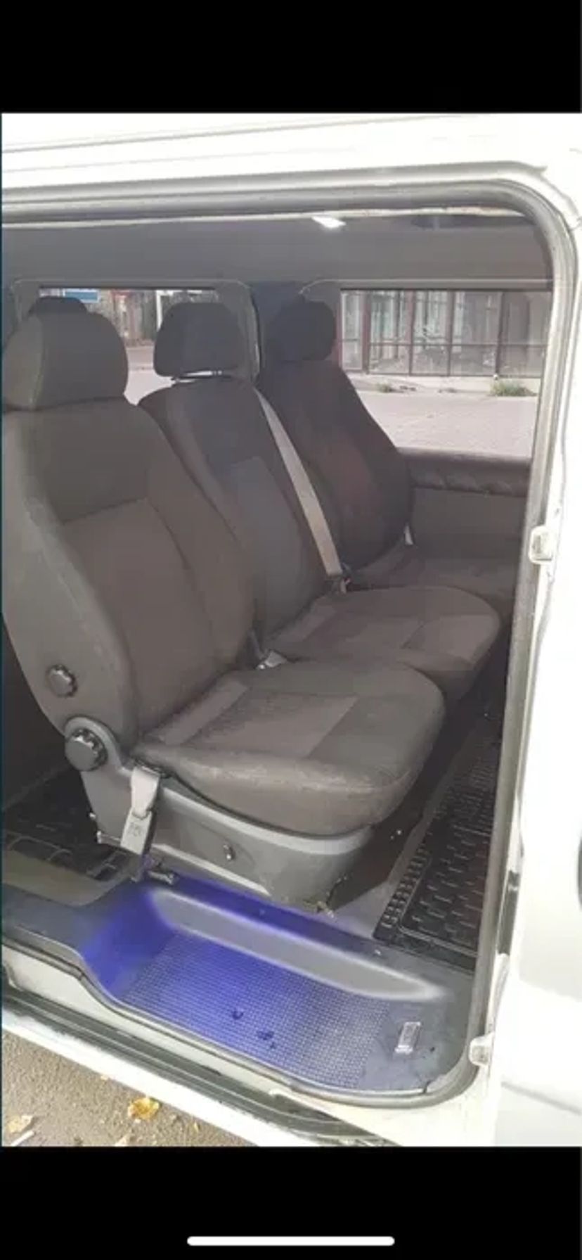 Мікроавтобуса з вадієм перевезеня з виіздом за кордон