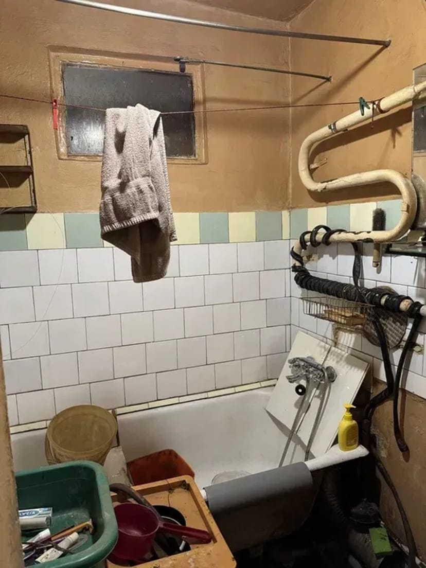 Прибирання квартир, будинків, офісу, складські приміщення