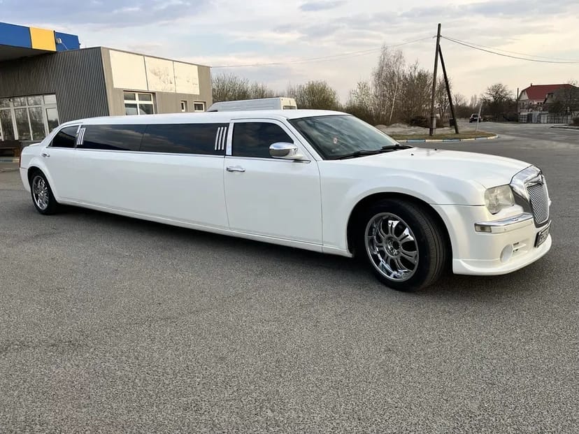 Лімузин Chrysler