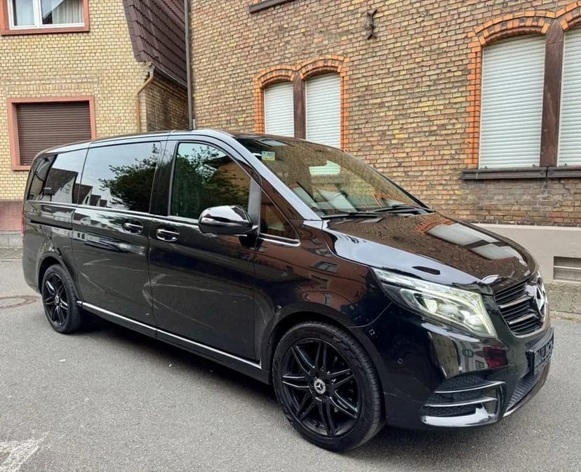 Пасажирські перевезення мікроавтобусами Mercedes
