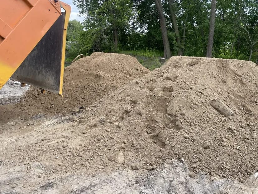 Керпичний бій, будівельне сміття Підсипка грунт суглинок супісь,