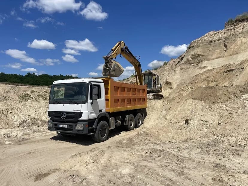 Керпичний бій, будівельне сміття Підсипка грунт суглинок супісь,