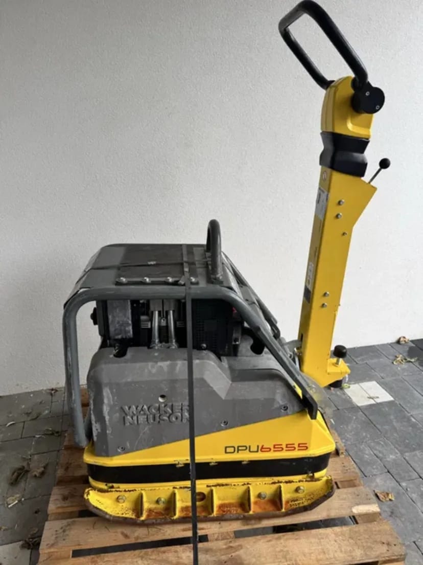 Професійна реверсивна віброплита Wacker Neuson DPU 6555