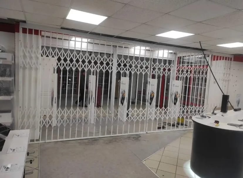 Виготовлення захисних металевих решіток на двері та вікна