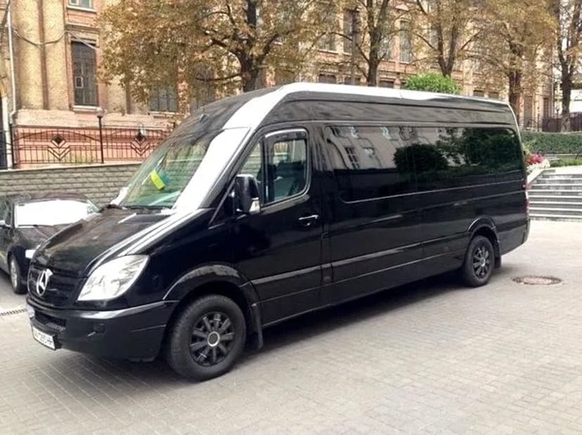308 Мікроавтобус на весілля Mercedes Sprinter чорний