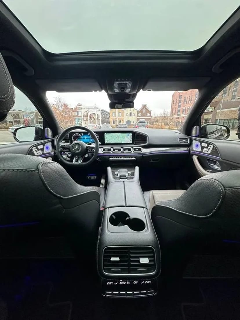 256 Mercedes-Benz GLS 63 AMG без водія або з водієм в Києві