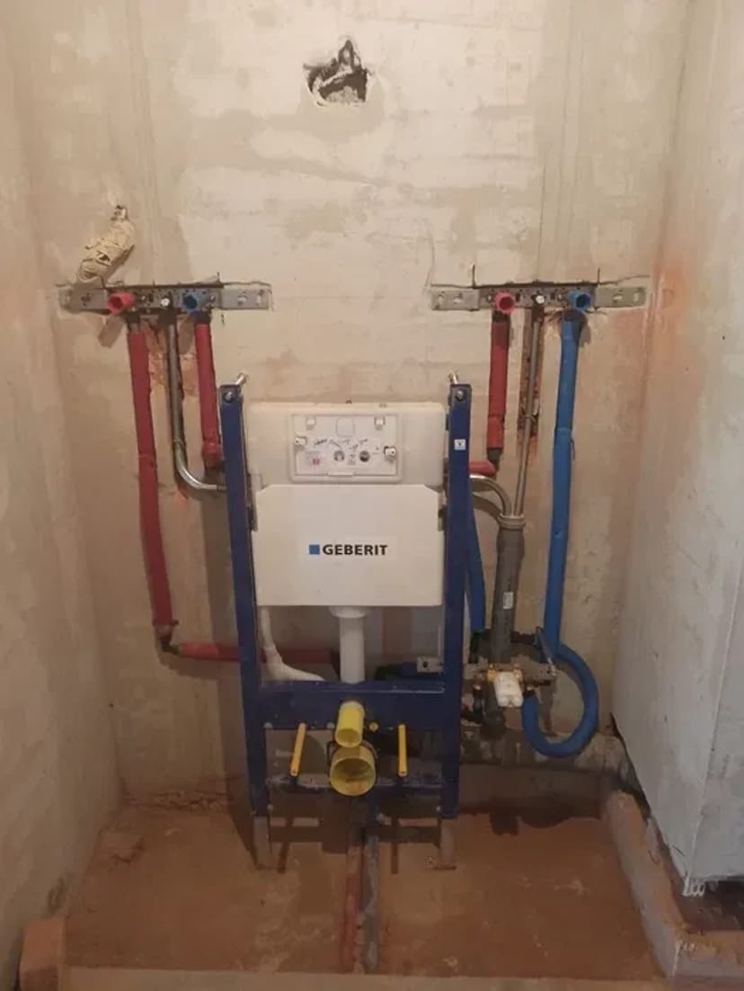 Сантехнік Київ (Нивки), правий берег