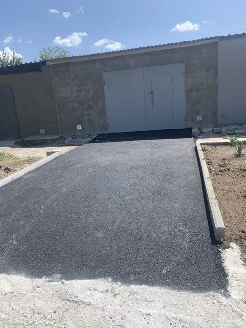 Асфальтування доріг, дворів, автостоянок та складів