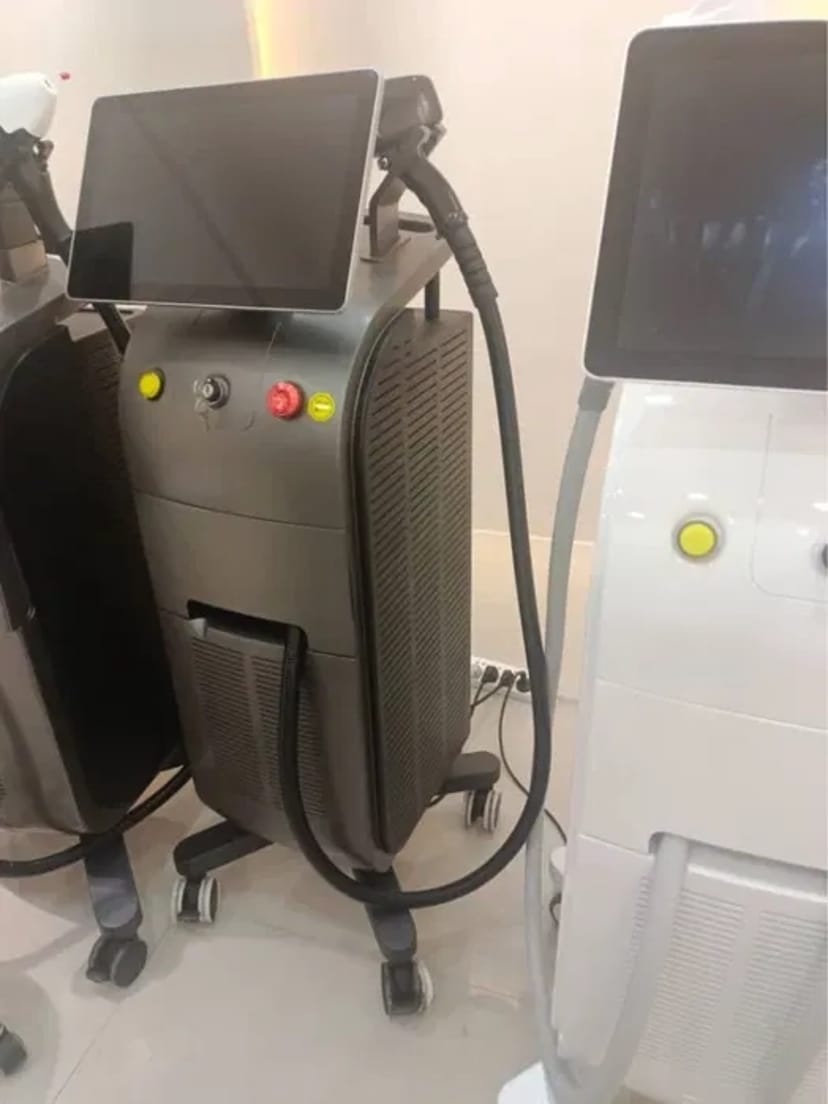  Лазерний апарат