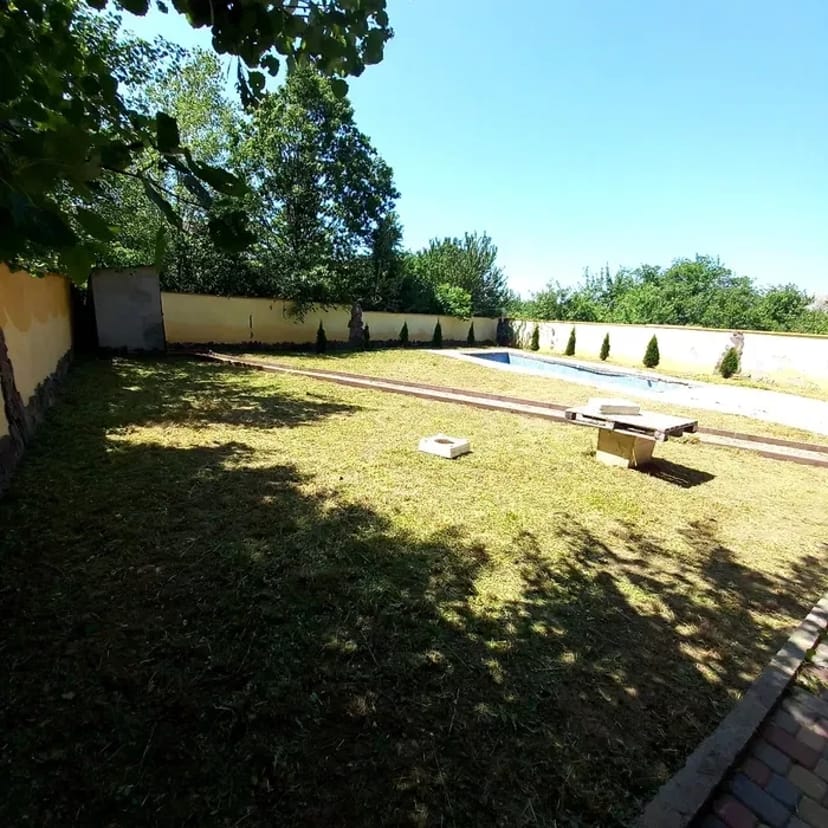 Покос, прибирання участків. Від 250₴ за 100 кв. м