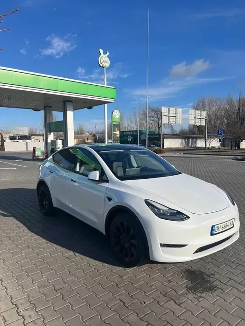 Тесла TESLA Model Y Long Range DUAL Motor авто машина