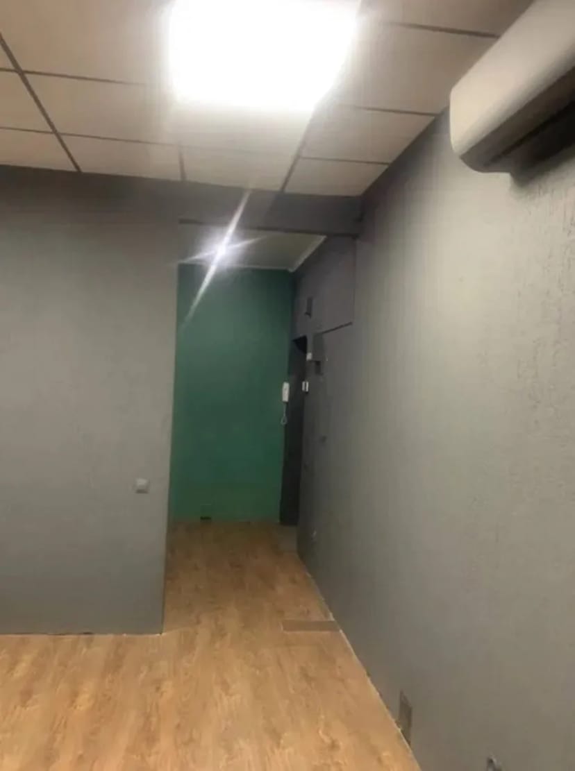 Офісне приміщення 44 м2 в Солом'янському районі