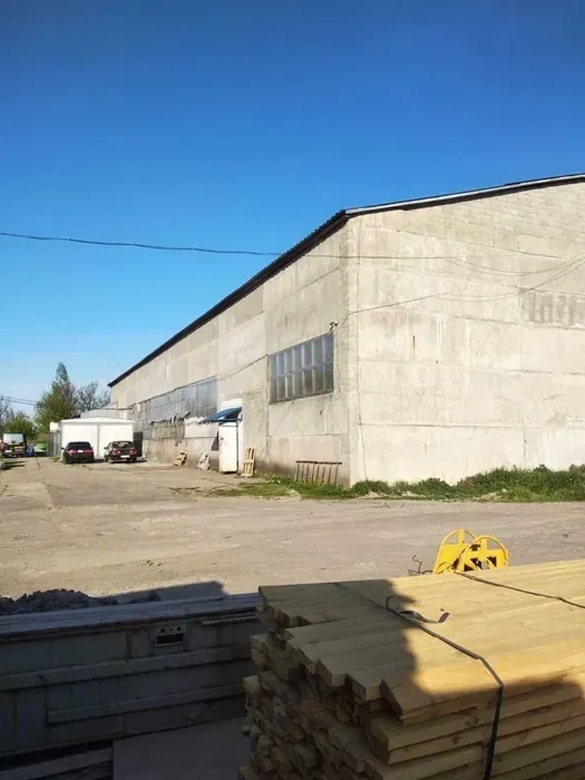 Виробниче приміщення. Велика площа, зручний під'їзд 65 грн.