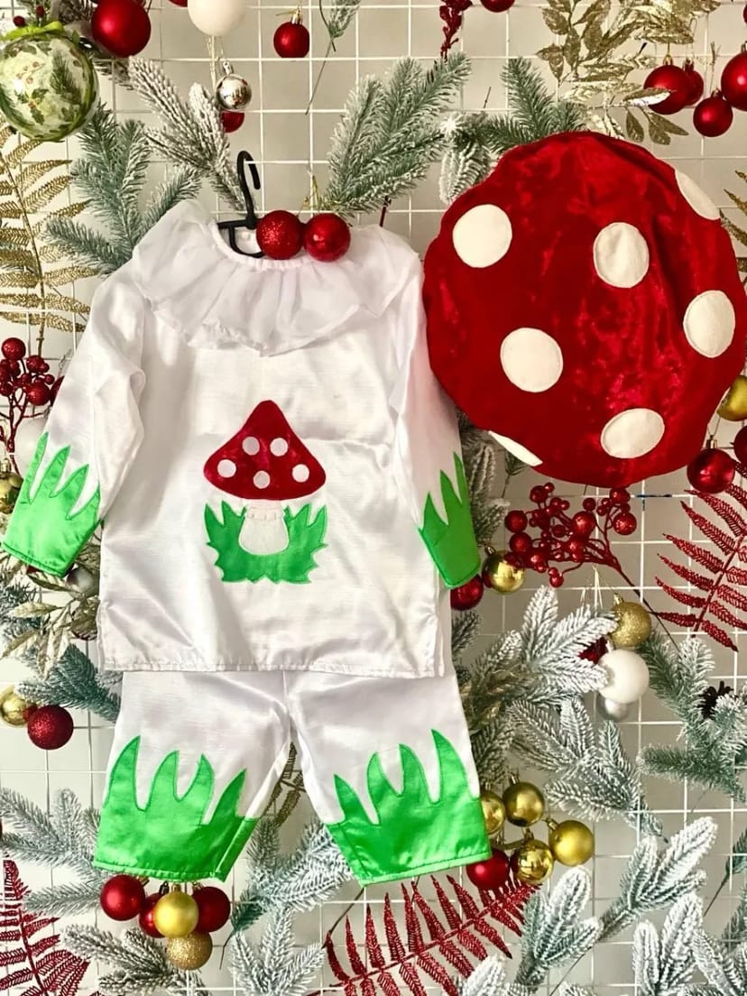 Карнавальні костюми та святкові сукні