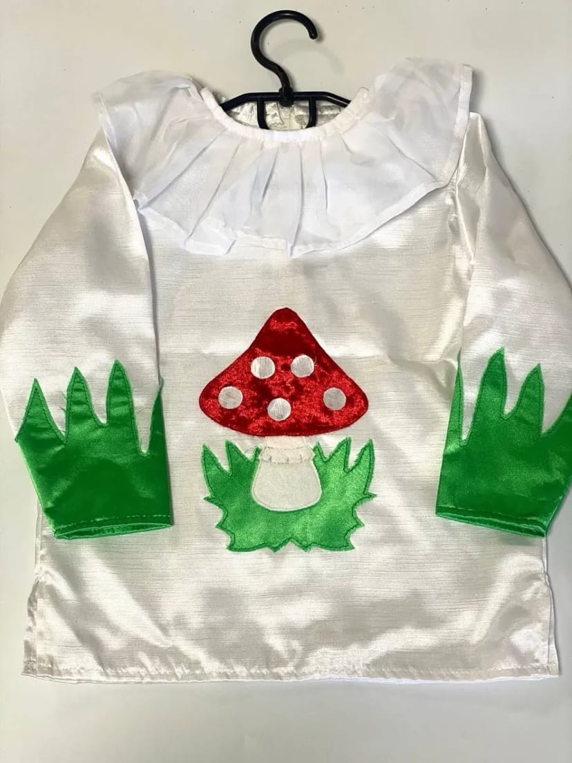 Карнавальні костюми та святкові сукні