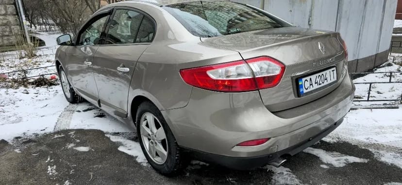 Авто Renault fluence для одного водія