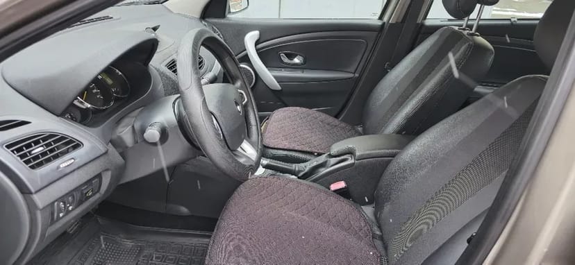 Авто Renault fluence для одного водія